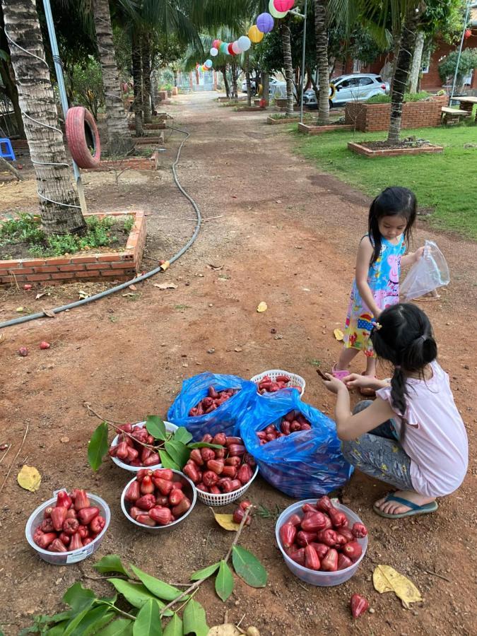 Family Garden House At Tri An Lake, Dong Nai Phu Cuong Exterior foto